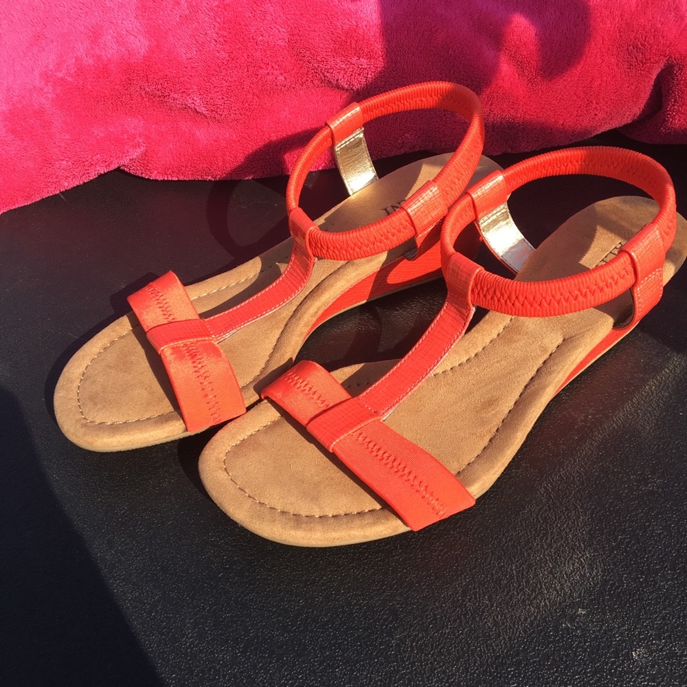 New Alfani orange sandals size 6